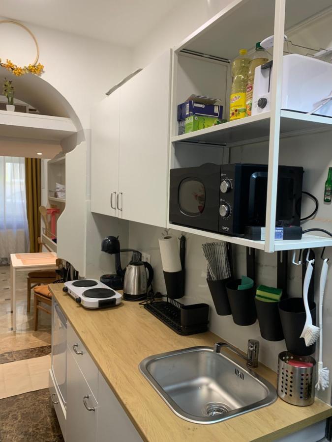 As Small As Caravans Wina Bagian luar foto